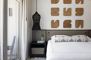 Kimpton Grand Roatan Resort And Spa by IHG