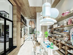 Kimpton Grand Roatan Resort And Spa by IHG