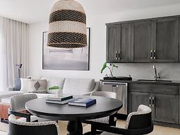 Kimpton Grand Roatan Resort And Spa by IHG