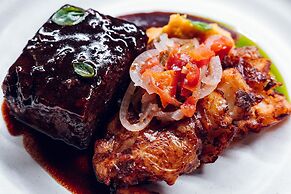 Kimpton Grand Roatan Resort And Spa by IHG