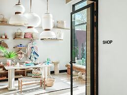 Kimpton Grand Roatan Resort And Spa by IHG