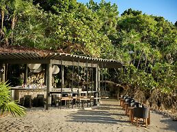 Kimpton Grand Roatan Resort And Spa by IHG