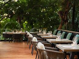 Kimpton Grand Roatan Resort And Spa by IHG