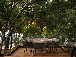 Kimpton Grand Roatan Resort And Spa by IHG