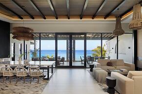 Kimpton Grand Roatan Resort And Spa by IHG