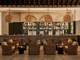 Kimpton Grand Roatan Resort And Spa by IHG