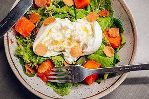 Kimpton Grand Roatan Resort And Spa by IHG