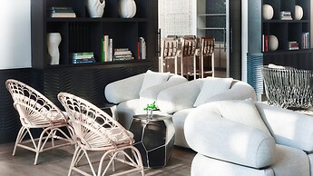 Kimpton Grand Roatan Resort And Spa by IHG