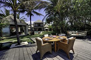 Aventus Luxury Beachfront Villa Gianyar