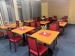 KHGM Kaiserhof Hotel GmbH