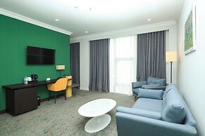 Pine Astoria Hotel