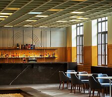 Pine Astoria Hotel