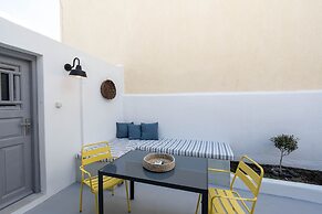 Villa Tholos with Private Jacuzzi