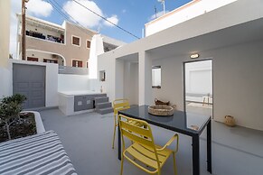 Villa Tholos with Private Jacuzzi