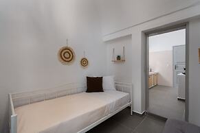 Villa Tholos with Private Jacuzzi