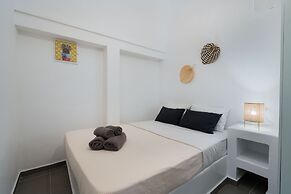 Villa Tholos with Private Jacuzzi