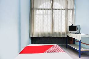 SPOT ON 92072 Restu Ibu Homestay Syariah