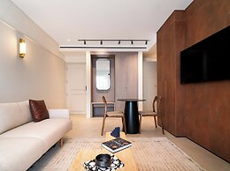 LIV Mackenzie Beach Suites
