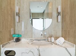 LIV Mackenzie Beach Suites