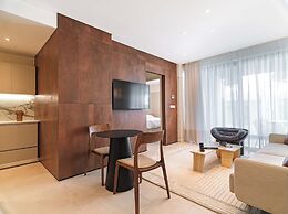 LIV Mackenzie Beach Suites