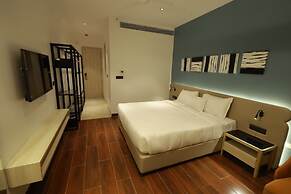 HOTEL RED DIAMOND