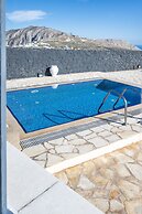 Smy Santorini Suites & Villas