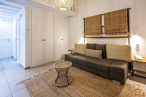 Smy Santorini Suites & Villas