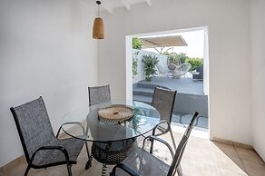 Smy Santorini Suites & Villas