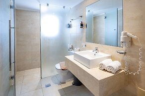 Smy Santorini Suites & Villas