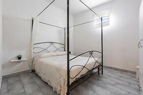 3221 Villa Benedetta by Barbarhouse