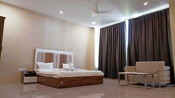 Hotel Emperor Paradise