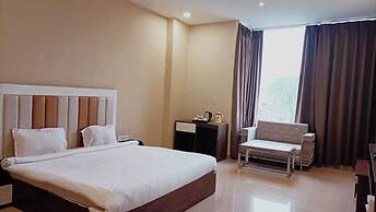 Hotel Emperor Paradise