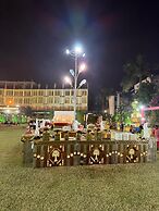 Hotel Emperor Paradise