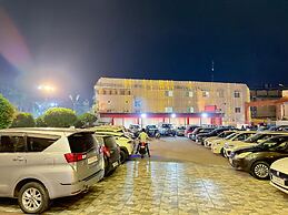 Hotel Emperor Paradise