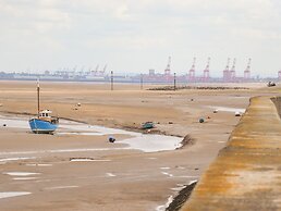 Meols Holiday Lodge