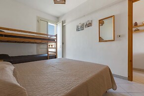 3222 Rita House by Barbarhouse