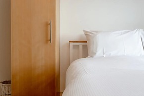 Large & Central 2BD Flat - Tower Hill