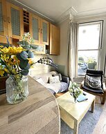 Lovely Victorian Apartment in Clifton Village
