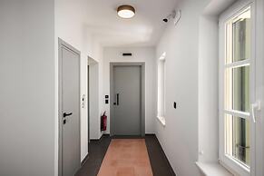 Deluxe Suite Side Sea View