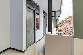 SPOT ON 90797 Sukun Syariah Homestay