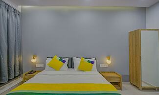 Itsy Hotels Natasha, Vesu, Surat