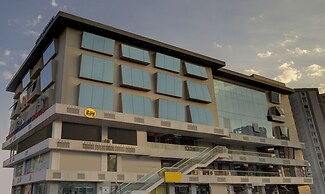 Itsy Hotels Natasha, Vesu, Surat