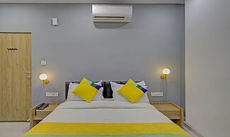 Itsy Hotels Natasha, Vesu, Surat