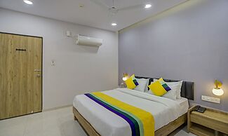 Itsy Hotels Natasha, Vesu, Surat