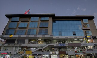 Itsy Hotels Natasha, Vesu, Surat