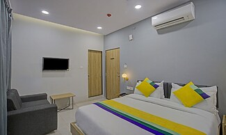 Itsy Hotels Natasha, Vesu, Surat