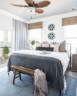 Isle Stay Awhile 5 Bedroom Home by RedAwning