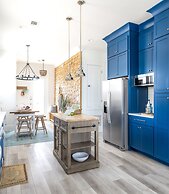 Isle Stay Awhile 5 Bedroom Home by RedAwning