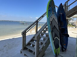 Isle Stay Awhile 5 Bedroom Home by RedAwning