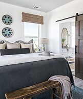 Isle Stay Awhile 5 Bedroom Home by RedAwning